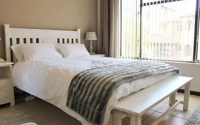 Santini Village 103