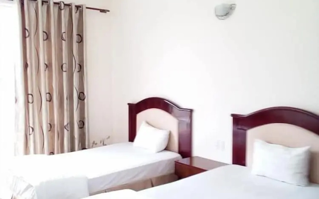 Amazon Vinh Hotel