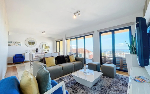 The View by Atlantic Holiday
