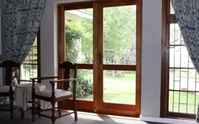 Rohrs Farm Guesthouse
