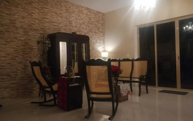 Hotel Virreyes