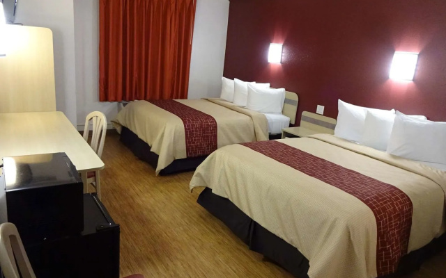 Seasons Inn Traverse City