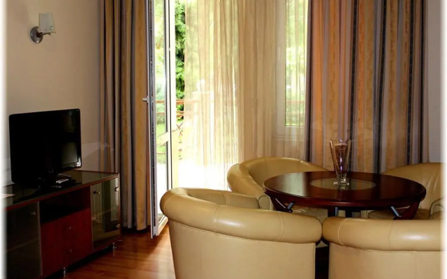Apartment House Iztok