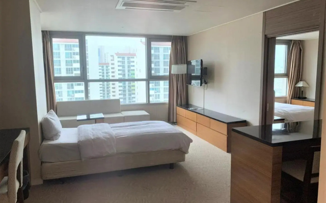 The Class 300 Hotel and Condominium