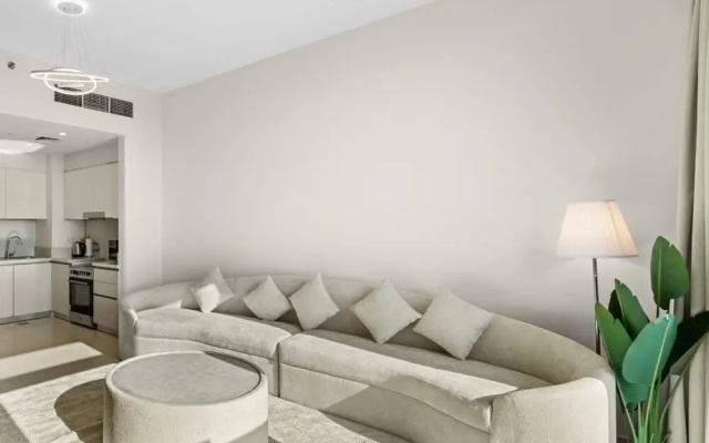 1BHK Monthly Retreat at Park Point C