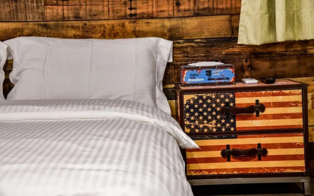 l-stack B&B