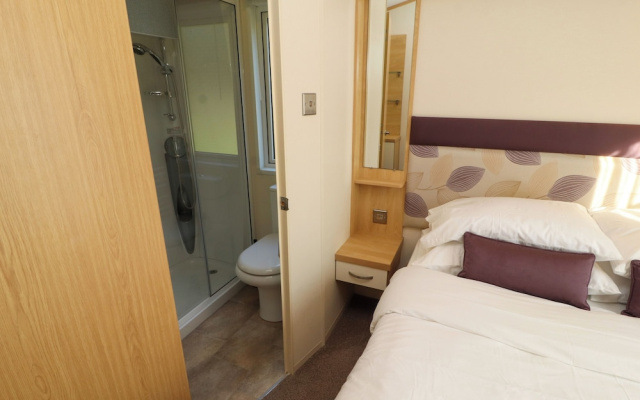 Lodge 2