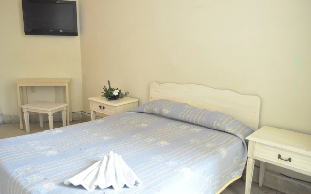 Hotel Metropolitan I