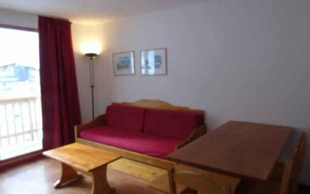 Lou Services Apartment CB63 LSI 001