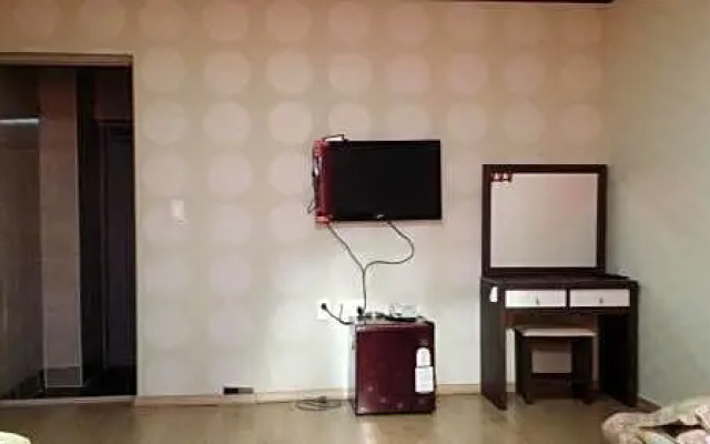 Shila Youth Hostel