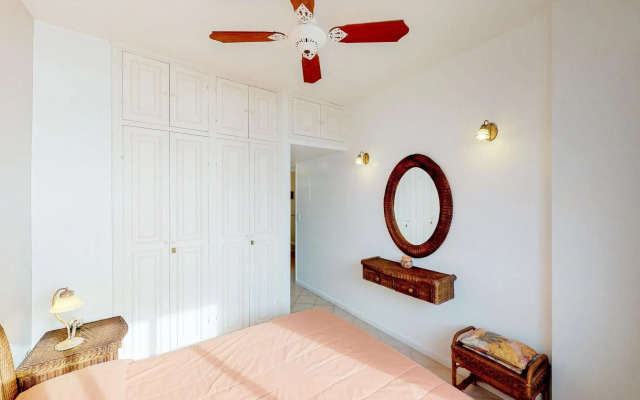Oceana Suites Vanguardia Suite 801