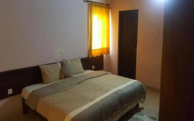 First Choice Hotel