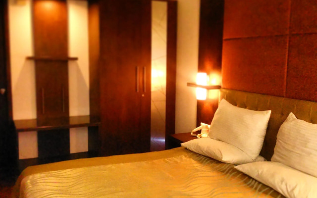 Srinivas Saffron Hotel