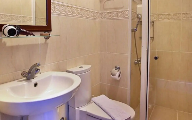 Bozcaada Fahri Hotel