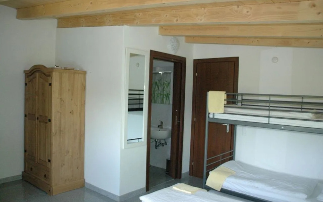 Bamboohouse Motel Riazzino