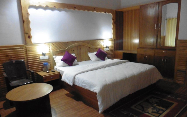 OYO 551 Hotel York