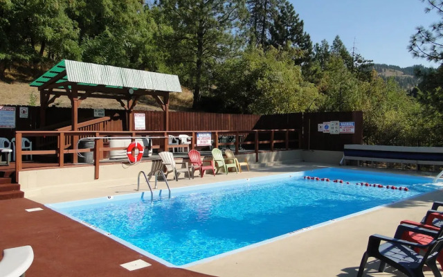 Konkolville Motel