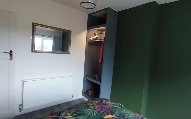 Parkdale-2 Bedroom House in Sheldon Birmingham