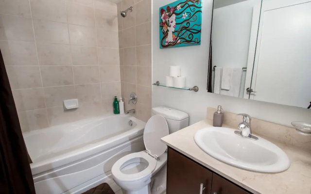 MiCasa Suites - Stylish Condo in the Heart of Downtown