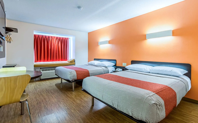 Motel 6 Indianapolis Carmel