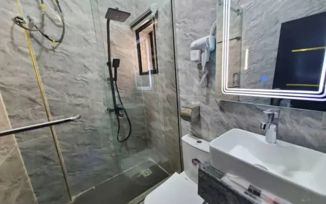 DeGrosvenor Hotel and Suites Lagos