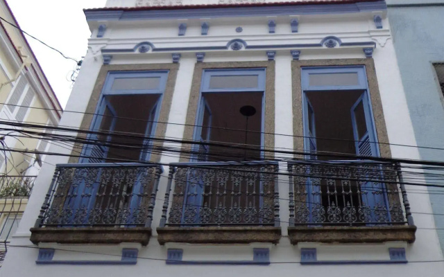 Oliá Hostel B&B