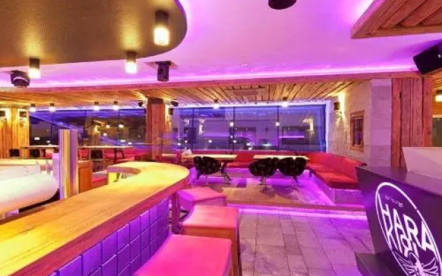 Harakiri Party House