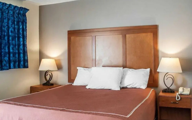 Rodeway Inn & Suites Niagara Falls