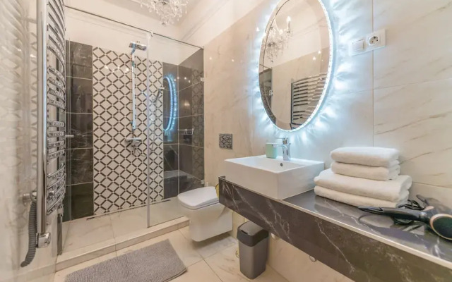 Music Academy Bedroom Suite Café Vian Apartman Kft