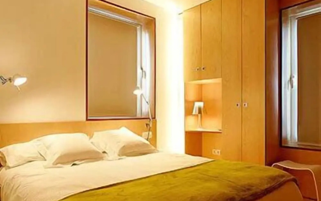 Hotel Holos