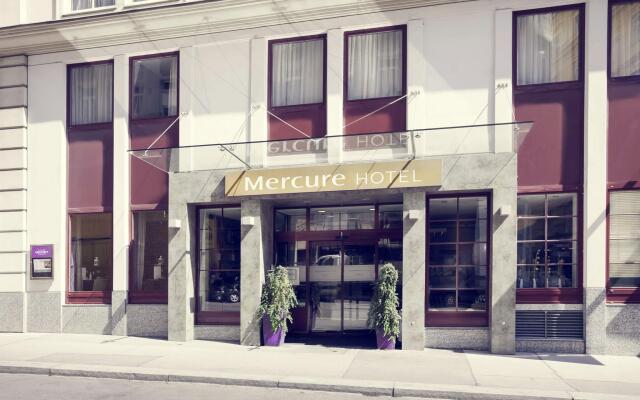Отель Mercure Wien Zentrum вид на фасад