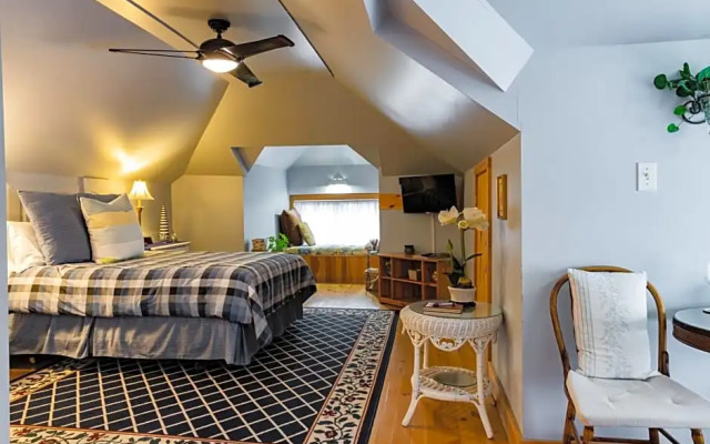 Kirk's Bed & Breakfast