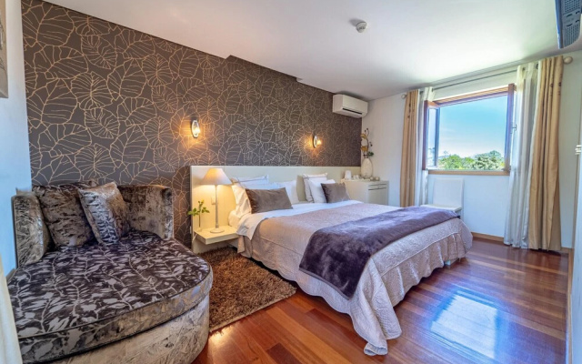 Villa com Piscina Braga by Izibookings