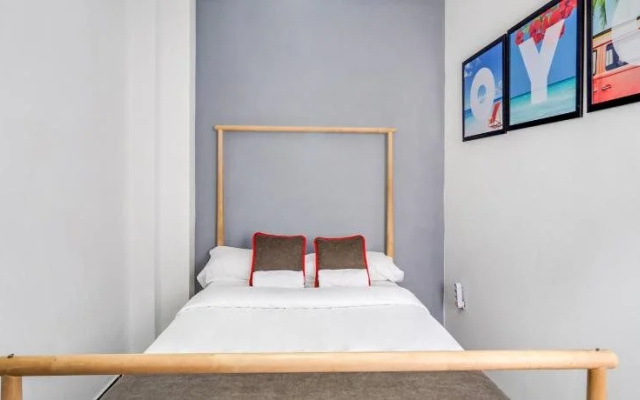 OYO Ruzafa Guesthouse