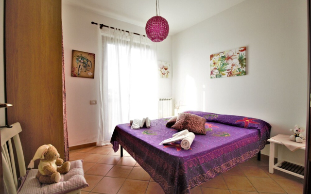 Holidaycasa Emiliano - Villa con Giardino Privato