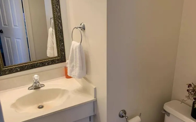 Room in House - Majestic Private Room