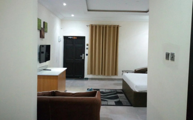 Yewa Frontier Hotel