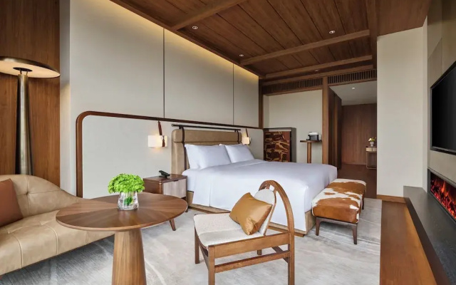 Shanghai Snow World Hotel, Vignette Collection by IHG