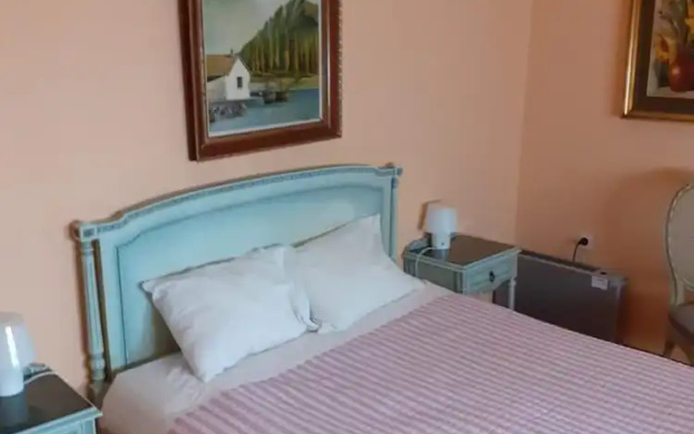 Elegant Apartment