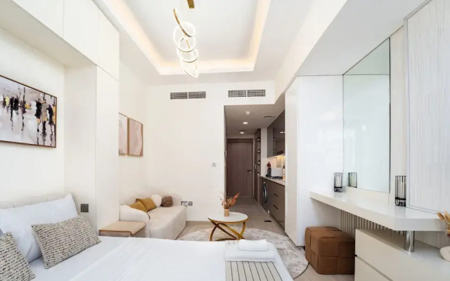 Amazing Studio in Azizi Riviera 9