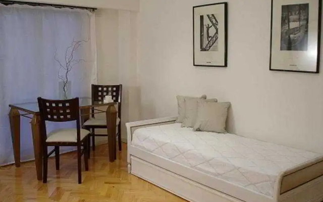 Migueletes Plaza Suites