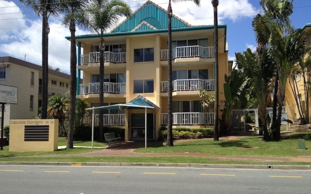 Cascade Gardens Holiday Apartments In Gold Coast Australia From