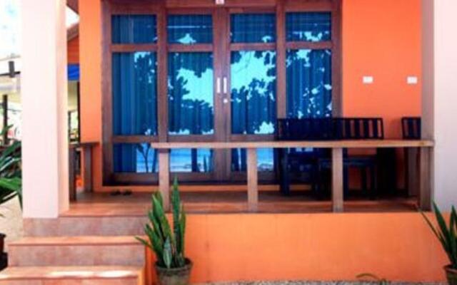 Отель Lanta Bee Garden Bungalow Таиланд, Ланта - отзывы, цены и фото номеров - забронировать отель Lanta Bee Garden Bungalow онлайн вид на фасад
