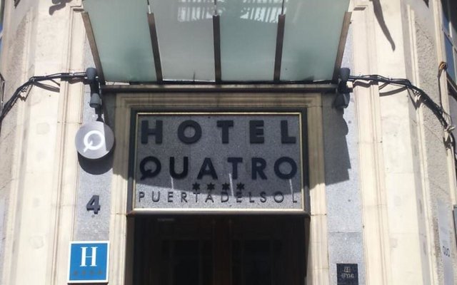 Отель Quatro Puerta Del Sol Испания, Мадрид - 14 отзывов об отеле, цены и фото номеров - забронировать отель Quatro Puerta Del Sol онлайн вид на фасад