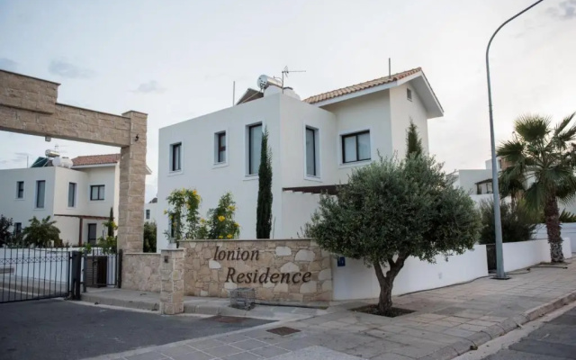 Sea Breeze Villa