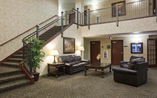Crossings by GrandStay® – Becker / Big Lake