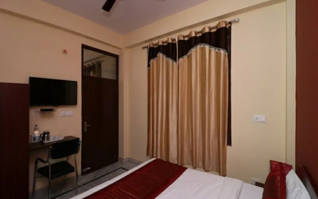 B-5 Kalish Park by OYO Rooms