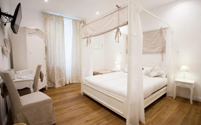 Atmosfere Guest House I