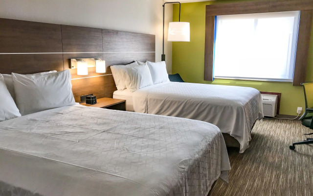Holiday Inn Express & Suites Lubbock West by IHG