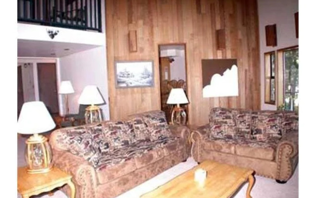 1720 Keller Road Holiday Home